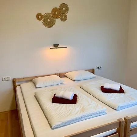 Apartment Haus Auner 1 *