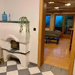 Haus Auner 1 *